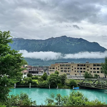 Апартаменти River 1 - Retreat With Iconic Jungfraujoch View *