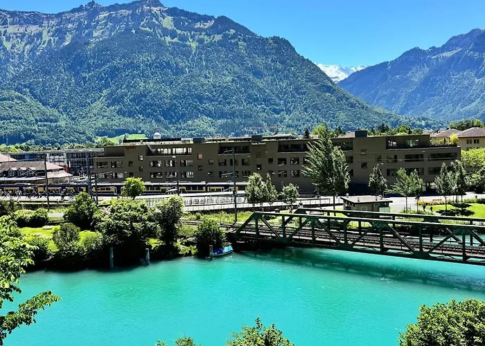 River 1 - Retreat With Iconic Jungfraujoch View إنترلاكن