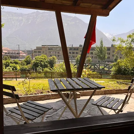 River 1 - Retreat With Iconic Jungfraujoch View إنترلاكن